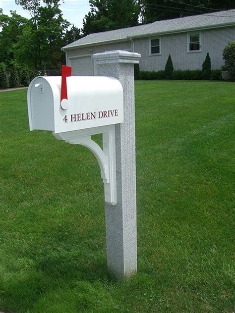 Fluted Granite Mailbox Posts Classique Jardin Boston Par AVO