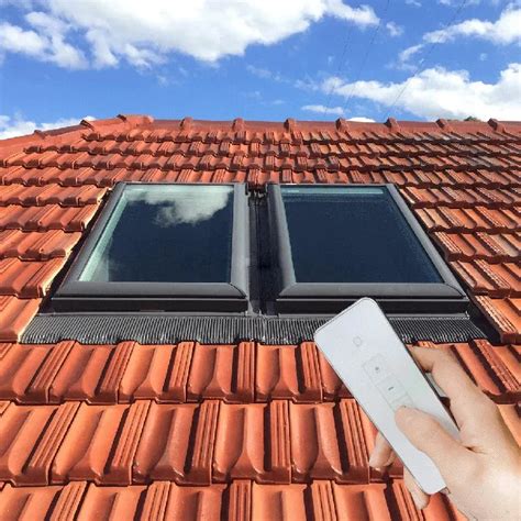 Seamless Welding Waterproof Glass Skylight Window Top Hung Lifting