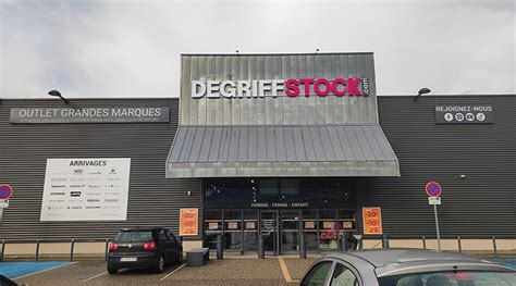 Magasin Degriffstock Scionzier déstockage de vêtements de marques à