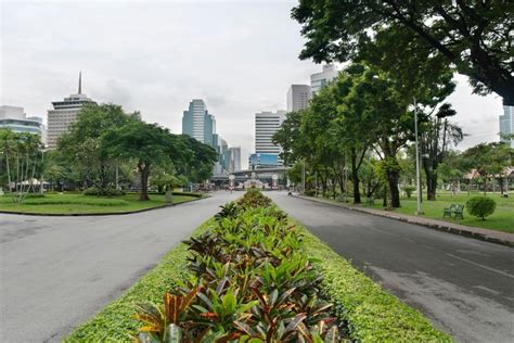 Police Interrupt Group Sex Of 6 Men In Bangkok Public Park Thaiger
