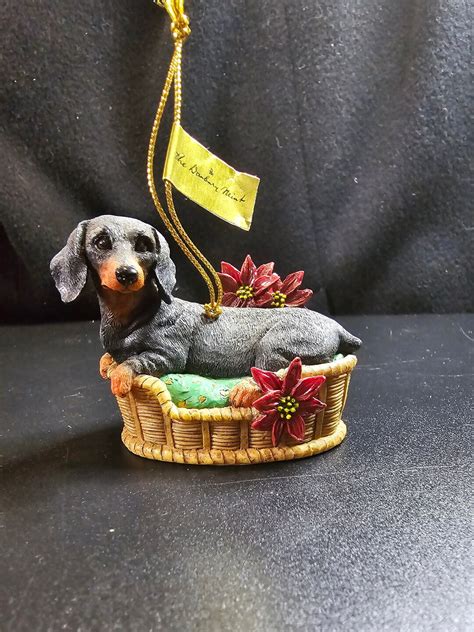 Danbury Mint Delightful Dachshunds Christmas Ornament Waiting For Santa