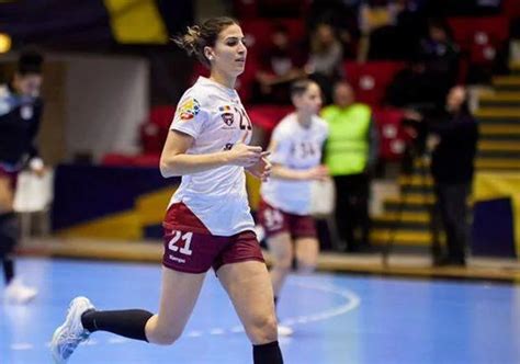 Irene Espínola se retira como jugadora de balonmano Ideal