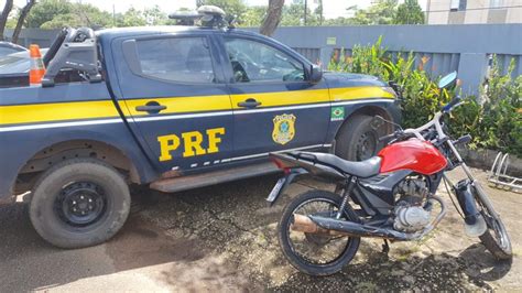 Em Porto Velho Ro Prf Recupera Motocicleta Roubada Pol Cia