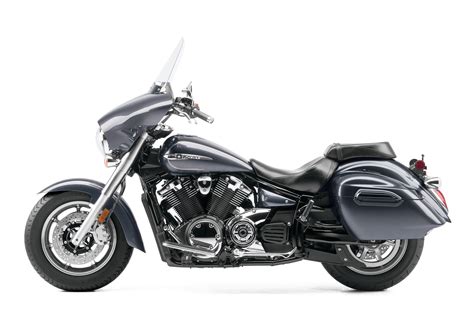 YAMAHA V Star 1300 Deluxe 2013 2014 Specs Performance Photos