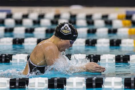 College Swimming Preview 1/9/17-1/15/17