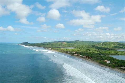 Beautiful beaches in Nicaragua: Five amazing spots for Surfing