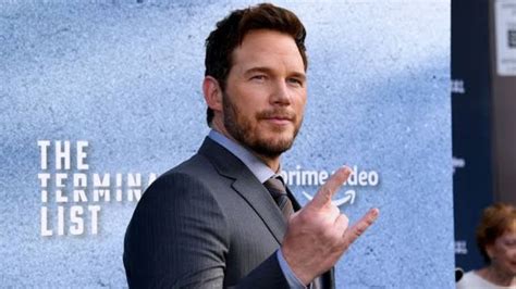 Chris Pratt Calls Elliot Page S Anti LGBTQ Church Claim Fake Is He Gay Crossover