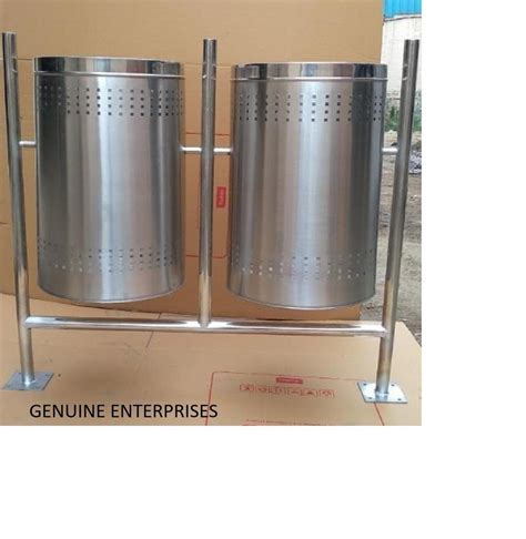 Silver Stainless Steel Swing Dustbin For Office Capacity Ltr At