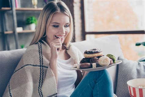 Seis Causas Que Nos Llevan A Comer En Exceso