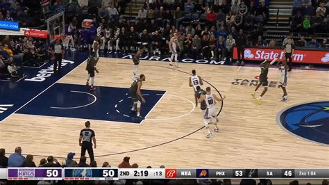 Domantas Sabonis with a dunk vs the Minnesota Timberwolves - Yahoo Sports