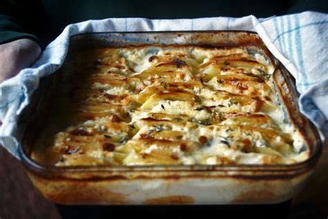 French Recipe Dauphinoise Potatoes With Thyme And Nutmeg From France With Love