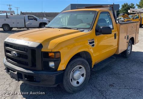 2008 Ford F250 Super Duty Xl Utility Bed Pickup Truck In Saint Joseph Mo Item Dn7437 For Sale