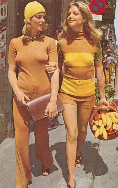 The Braless Days Of 70s Fashion Oldschoolcool