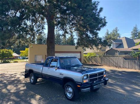 1992 Dodge Ram First Gen Cummins 5 9l 12 Valve 4x4 Laramie Club Cab