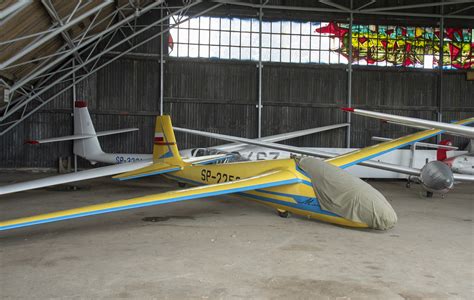 Sp Szd C Mucha Standard Sp In A Hangar At Piot Flickr