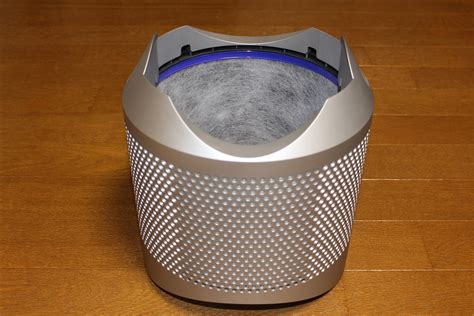 価格 フィルタの交換は2か所のボタンを押すだけのカンタン仕様ダイソン Dyson Pure Hot Cool HP01WS ホワイト シルバー 関口 寿さんのレビュー