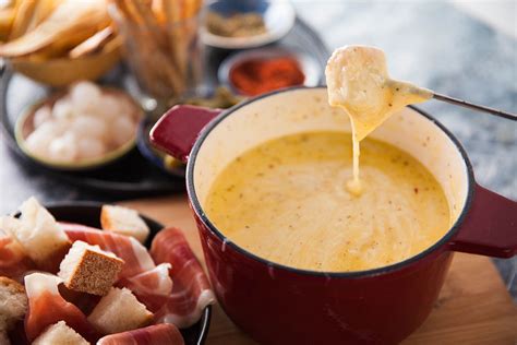 Traditional Cheese Fondue — Everyday Gourmet