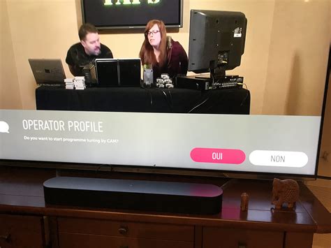 Tv bloqué Avec bandeau impossible à enlever