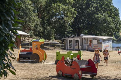 Au Bocage du Lac Romanée Luxury Campsite Côtes d Armor Jugon les