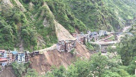 Flooded Bhotekoshi Sweeps Away 20 Houses At Tatopani Puts 200 Houses