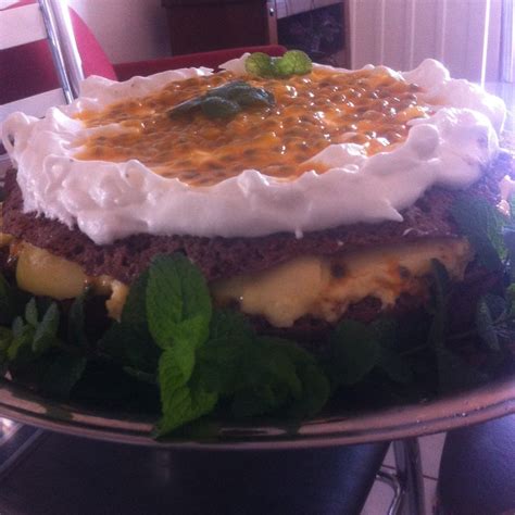 Naked Cake The Chocolate Maracuja Desserts Food Naked Cake