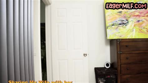 MILF Stepmom Loves Fucking Hardcore In Threesome With BWC