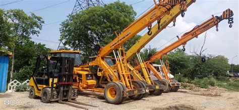 Ton Hydraulic Crane Rental Service At Month In Greater