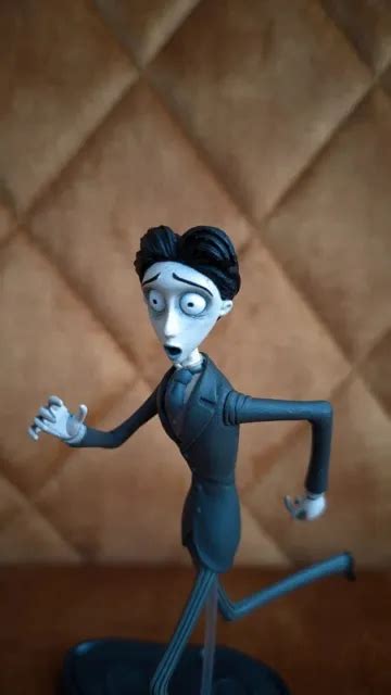 LES NOCES FUNÈBRES Corpse Bride Victor figurine neuve EUR 40 00