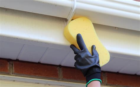 Fascia Cleaning The Ultimate Helpful Guide For Homeowners