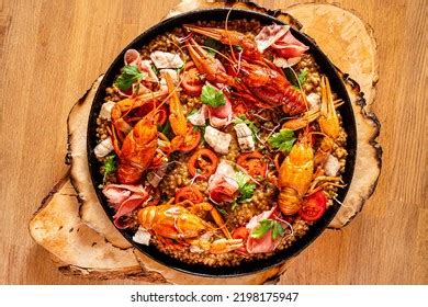 Valencia Paella Assorted Seafood Shellfish Stock Photo 2198175947 | Shutterstock