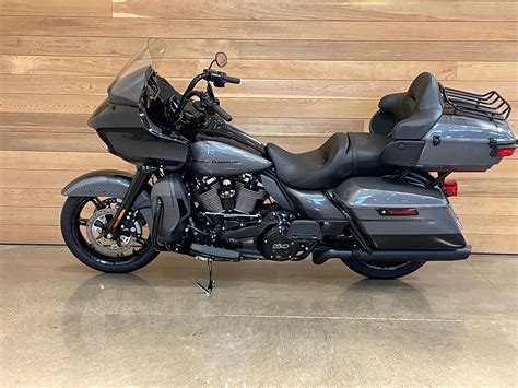 2022 Harley Davidson Street Glide Special