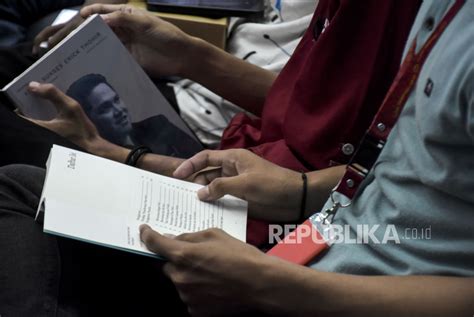 Bedah Buku Bukan Kisah Sukses Erick Thohir Republika Online