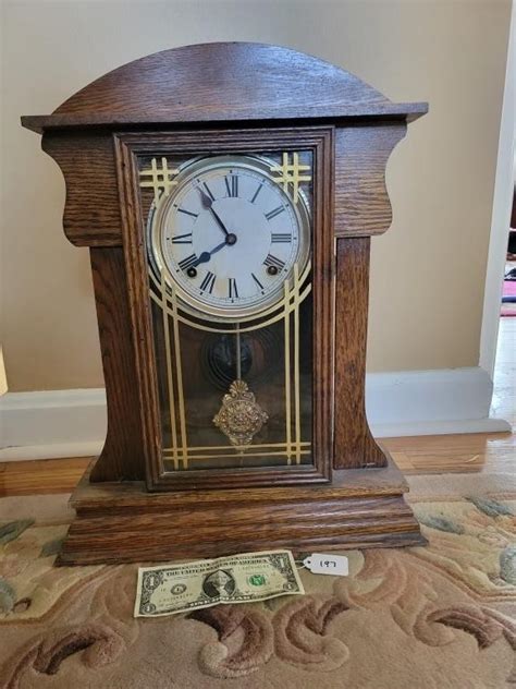 Vintage wood clock | Live and Online Auctions on HiBid.com