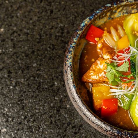 visit places  eat  cancun discover