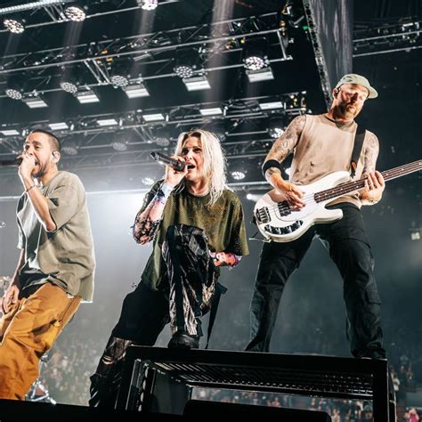 Linkin Park Rilis Lagu Terbaru Heavy Is The Crown Salah Satu Track