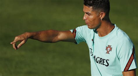 Cristiano Ronaldo é 1ª Pessoa A Alcançar 500 Milhões De Seguidores No Instagram › Tpa Online