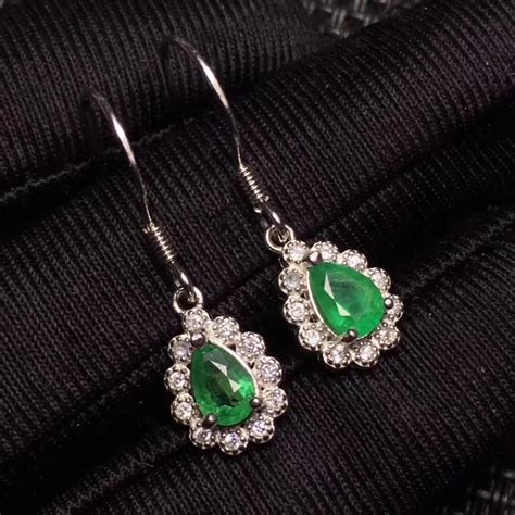 100% natural green emerald Fashion elegant water drop earrings Natural ...