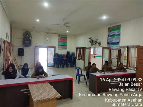 rapat staf  aula kantor camat rawang panca arga
