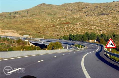 Se circular nesta auto estrada um automóvel ligeiro de mercadorias