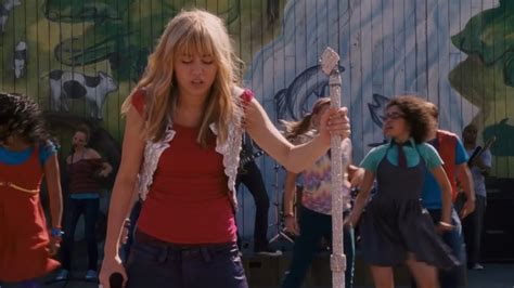 Hannah Montana The Movie Rock Star Miley Reveals That Shes