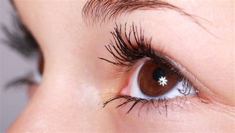 Eye Care Tips In Hindi गर्मियों में आंखों की देखभाल के लिए बेस्ट टिप्स