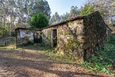 Moradia independente à venda em Ribeira do Neiva Vila Verde idealista