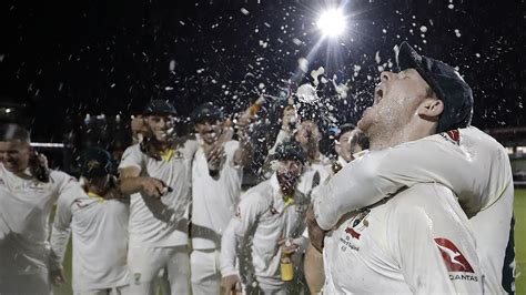 The Ashes 2019 Australia Win The Ashes Australia Beat England By 185