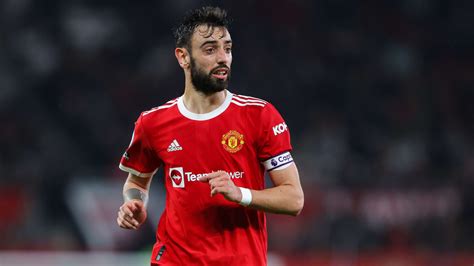 Bruno Fernandes Explains Why He Chose Number 8 Shirt At Man Utd