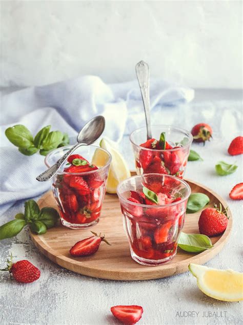 Salade De Fraises Au Citron Et Basilic Petit Bec Gourmand