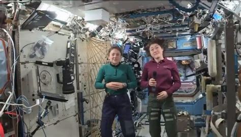 Primeira Caminhada Espacial Totalmente Feminina Da Nasa Acontecer