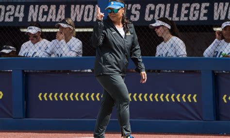 Ucla Softball Coaches Win Ncfa Award After Stellar Season