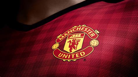 Red Devils Manchester United Hd Desktop Wallpaper Visualiza O