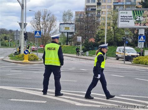 Policjant Ruchu Drogowego Edycja Policja Pl Portal Polskiej