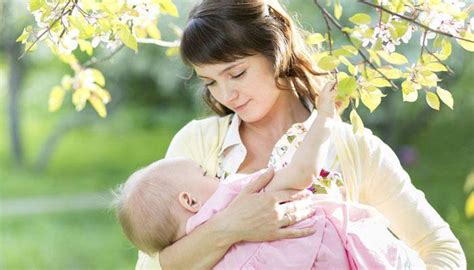 Breastfeeding Week Common Concerns New Moms Have